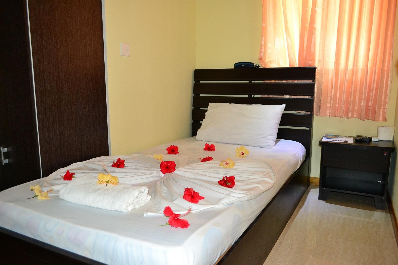 Hotel Ui Inn Мале Экстерьер фото