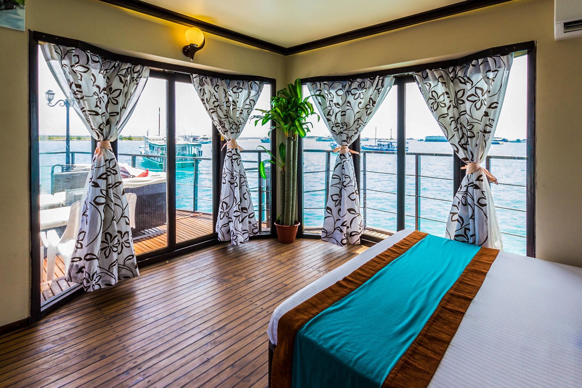 Hotel Ui Inn Мале Экстерьер фото