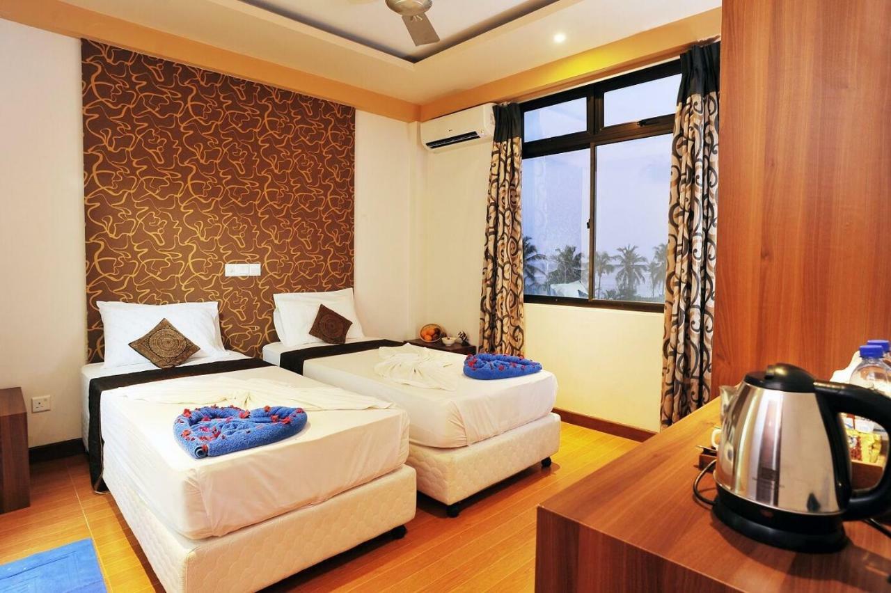 Hotel Ui Inn Мале Экстерьер фото