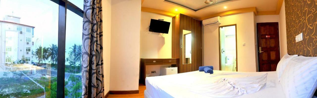 Hotel Ui Inn Мале Экстерьер фото